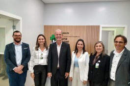 Integrantes da comissão: Eduardo Ely, Niúra Rodrigues da Silva, Jones Kern, Ionara Magalhães, Rosi Mari Barboza e Aldir de Bona