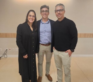 Rede de Saúde da Divina Providência apoia médicos em formação internacional