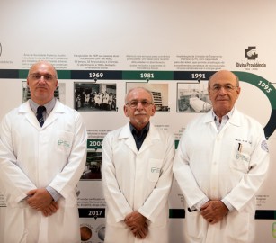 Doutores Cristiano, Guaragna e Kalil, da esquerda para a direita.